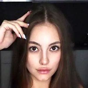sola zola porno